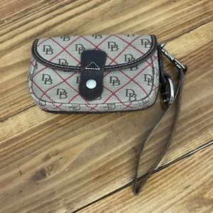 Dooney & Bourke wristlet